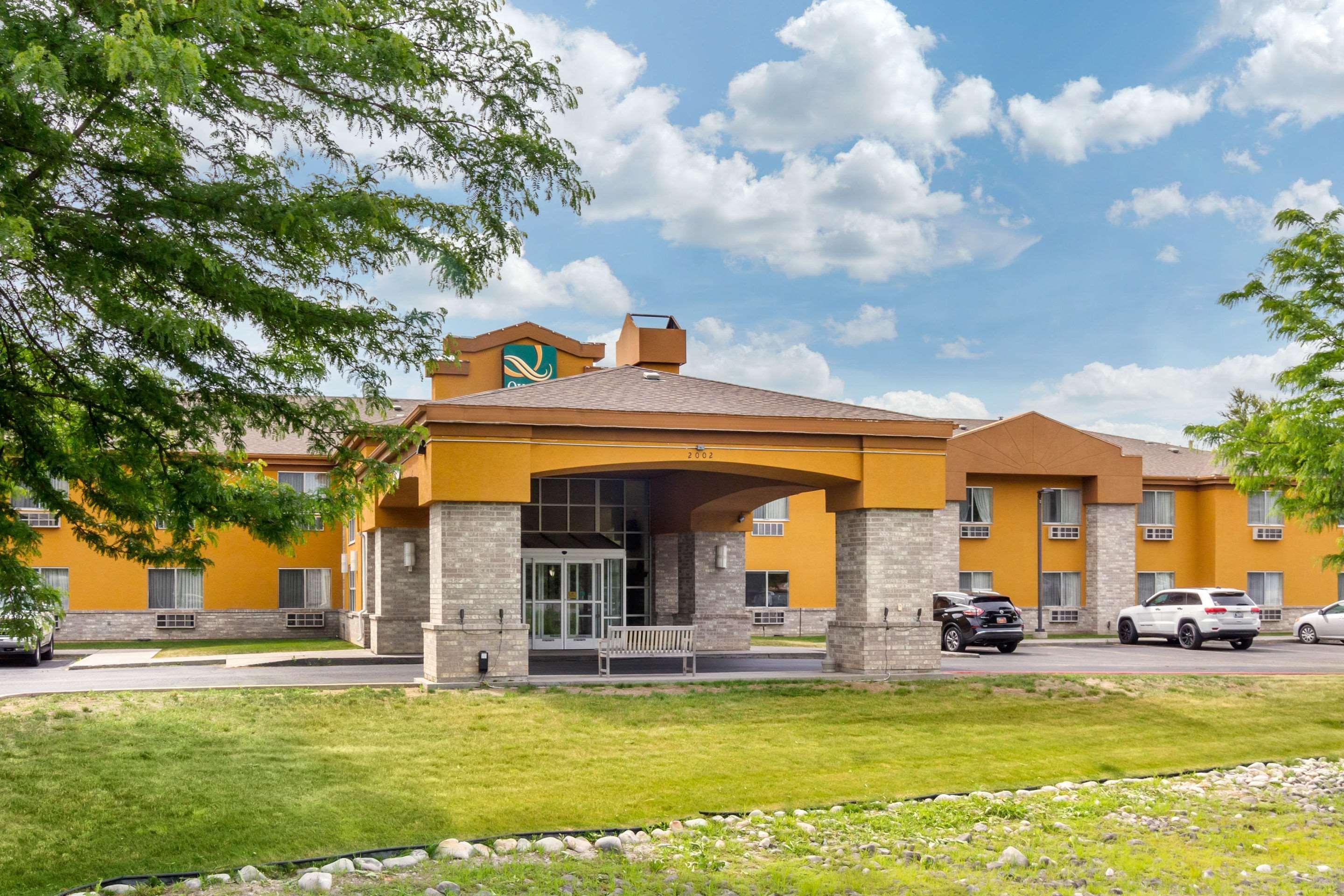 Quality Inn Logan Near University Luaran gambar